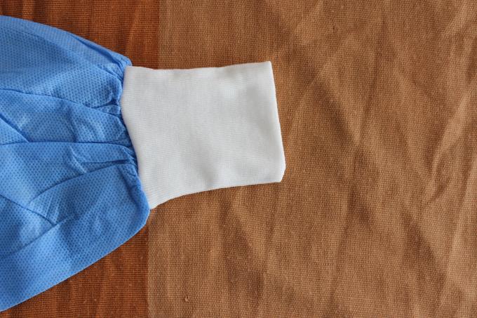 Prenda impermeable a prueba de polvo de la ropa protectora médica disponible de encargo del tamaño