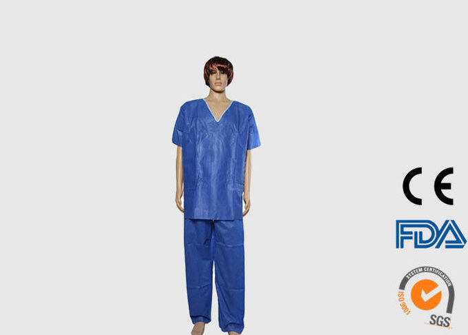 Médico disponible resistente de agua friega, las capas disponibles azules del laboratorio